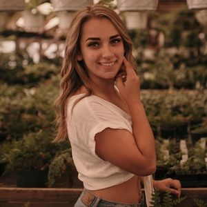 Meet your Posher, Laurel